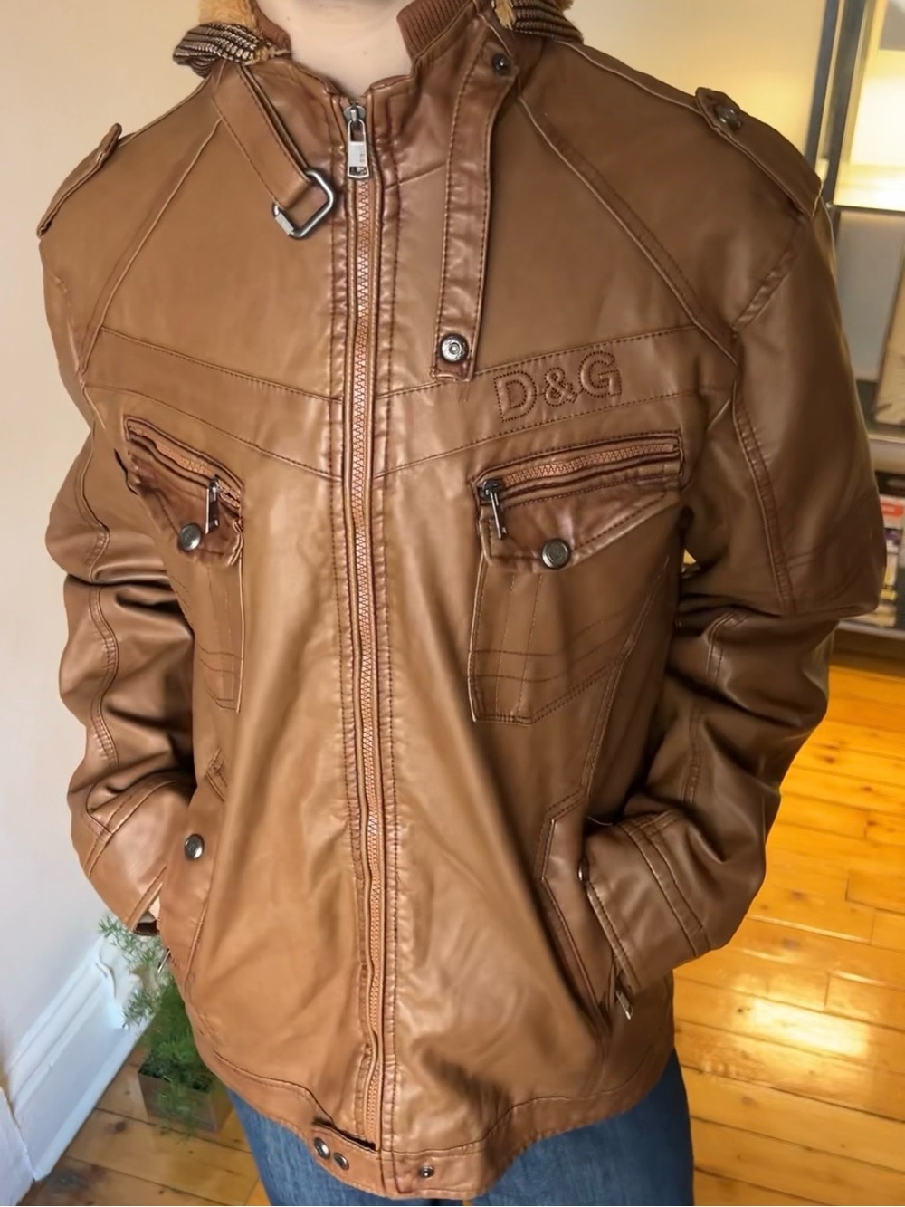 D&G Leather Jacket with Teddy Lining – 2000s moto style – Size M/L